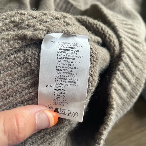 Fisherman Out of Island Knitted Sweater - Picture 5 of 5